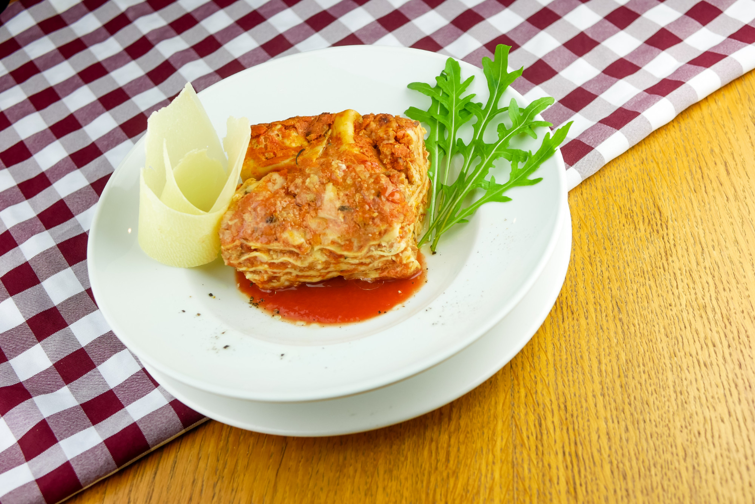 Krämig lasagnette i airfryer med gratinerad ost.